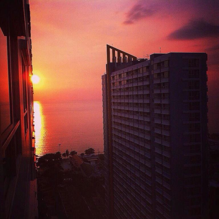 Apartamento Lumpini Seaview Top Floor Jomtien Habitación foto